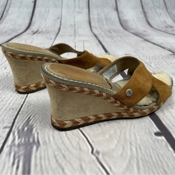UGG Margot suede wedge sandals fur lined light brown slip on shoes, size 8 - Picture 6 of 13